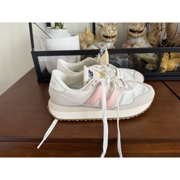 NEW BALANCE 237 size 8.5 US, Trainers White And Pastel Pink Sneaker NEW IN BOX - Picture 8 of 13